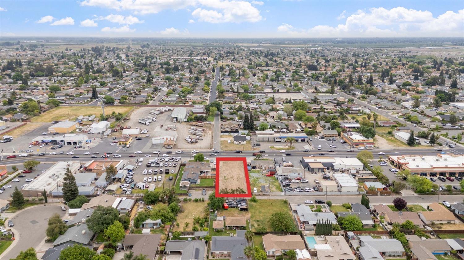 2667 Patterson Road Riverbank, CA 95367 - Photo 9 of 11 an aerial view of residential building and lake