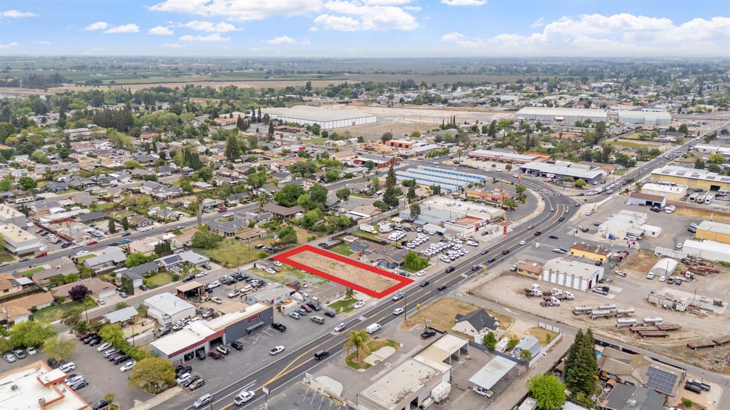 2667 Patterson Road Riverbank, CA 95367 - Photo 10 of 11 an aerial view of a city with parking