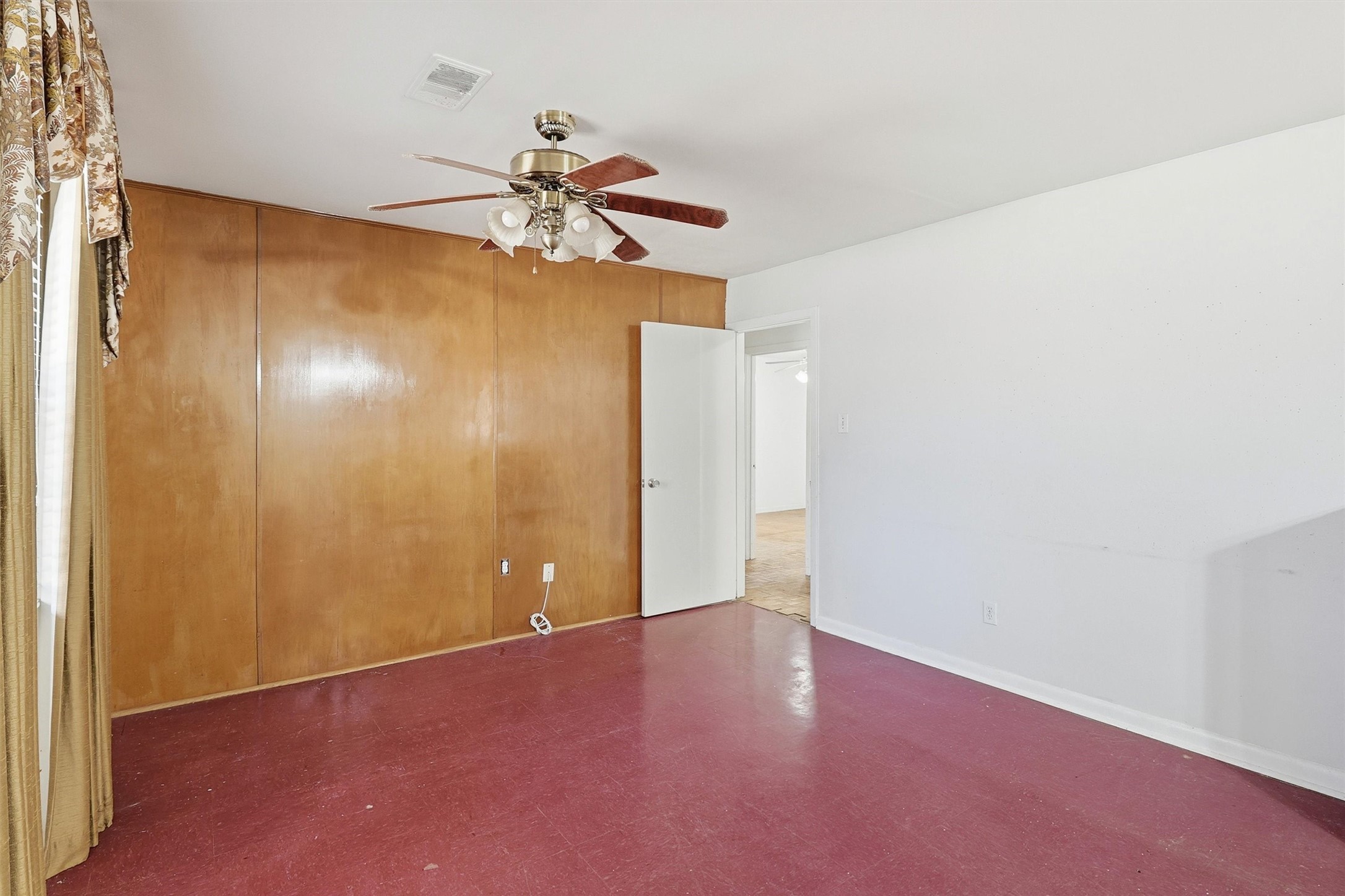 5215 Grace Point Lane Houston, TX 77048 - Photo 14 of 32