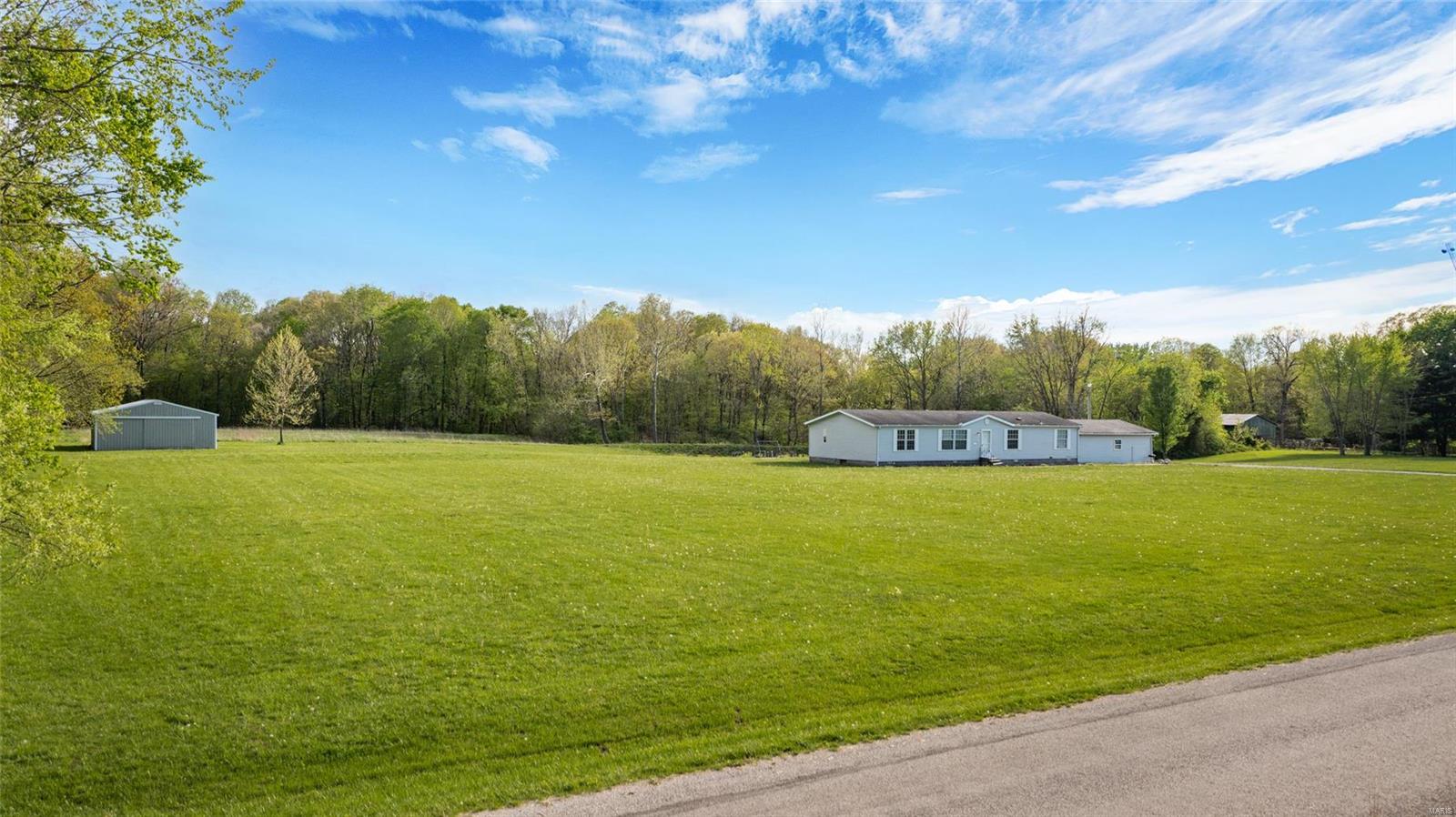 21685 Washer Road Mount Olive, IL 62069 - Photo 32 of 41