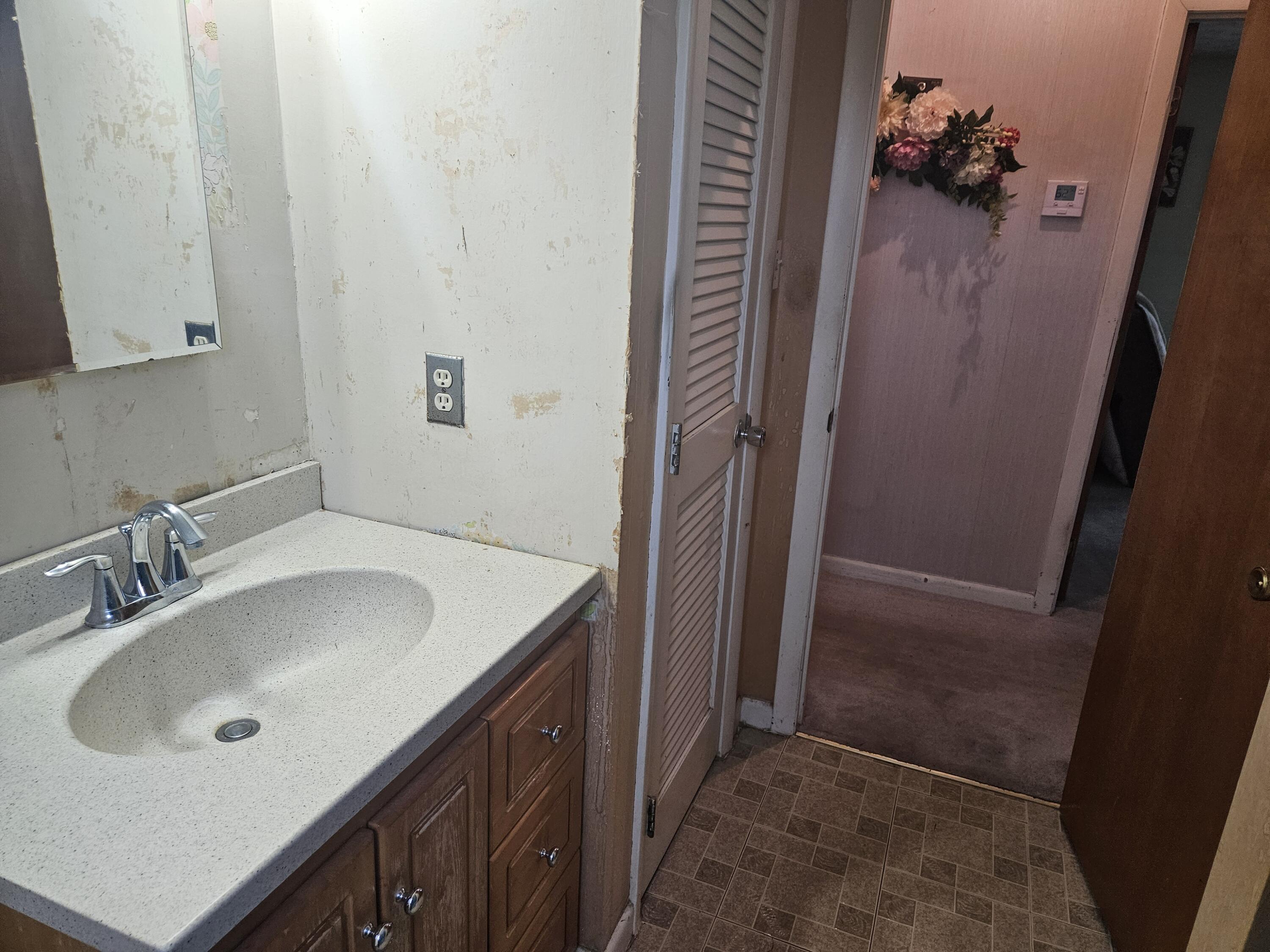 51 Witham Road Auburn, ME 04210 - Photo 15 of 35 20250506_145731