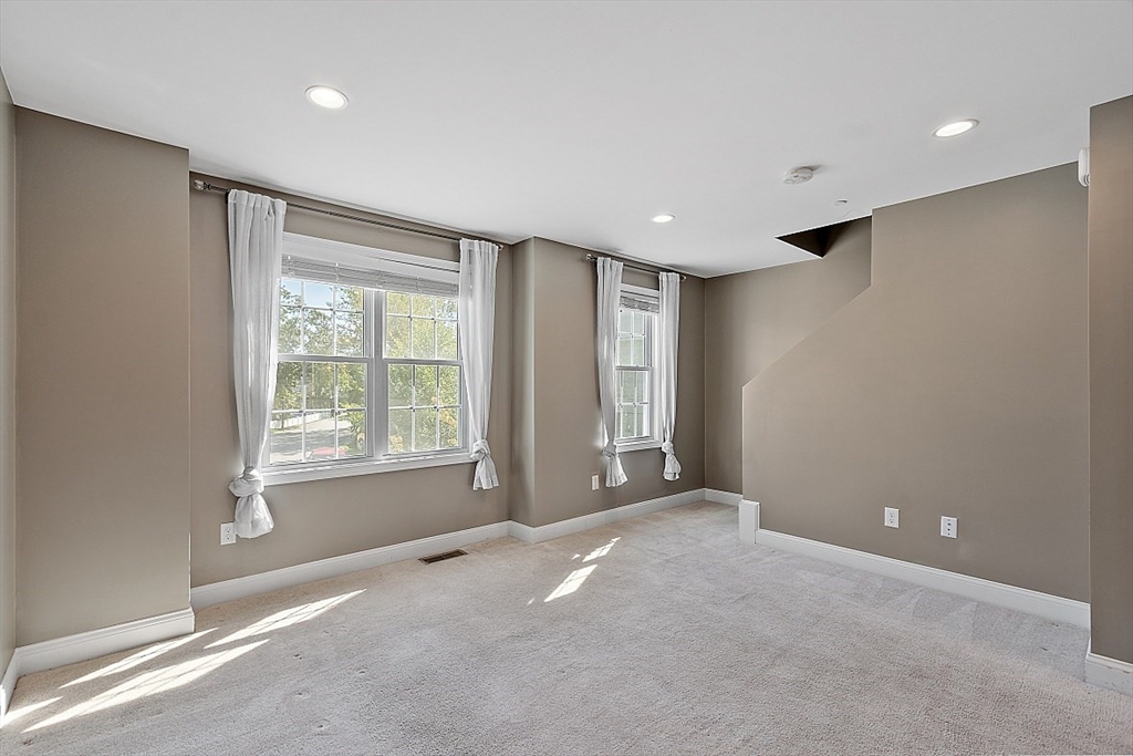 311 Littleton Road, Unit 20 Chelmsford, MA 01824 - Photo 16 of 30