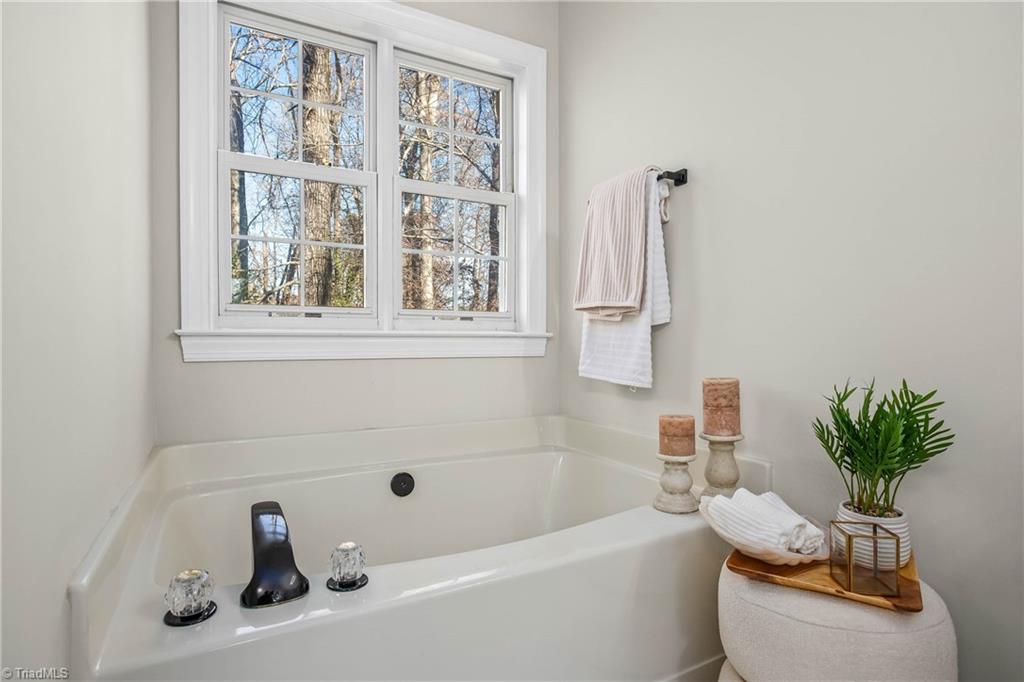 2705 Colton Drive Oak Ridge, NC 27310 - Photo 25 of 41 Primary Ensuite