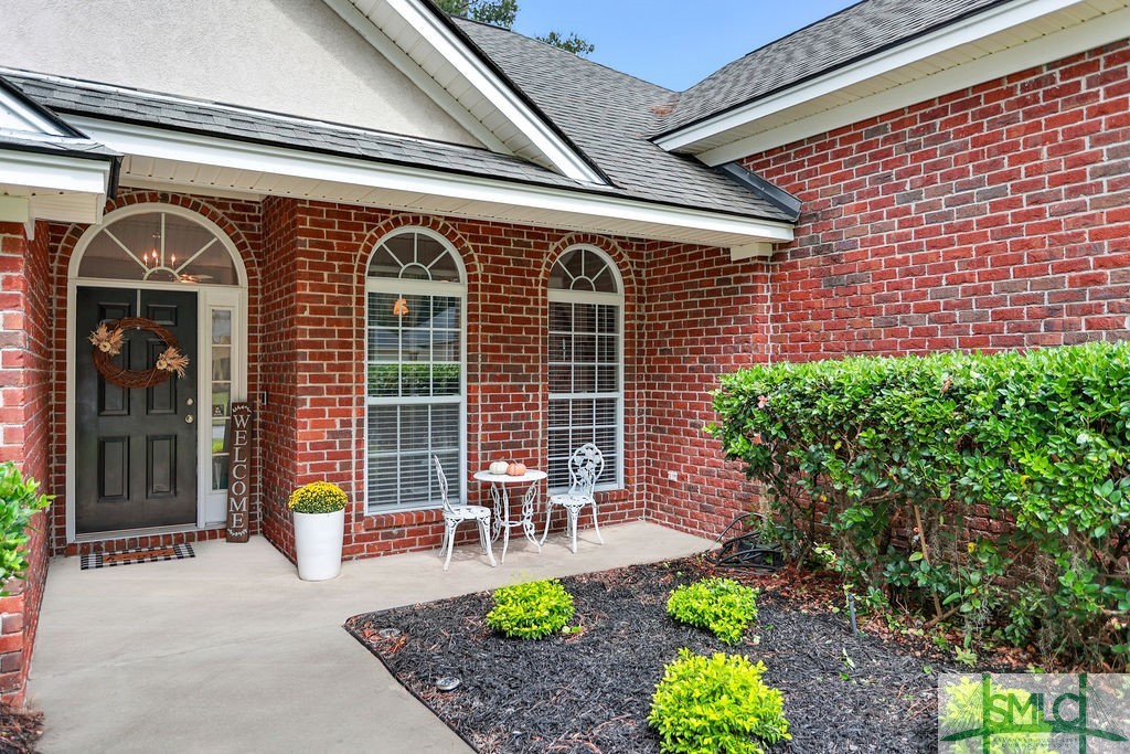 324 Coffee Bluff Villa Road Savannah, GA 31419 - Photo 2 of 27