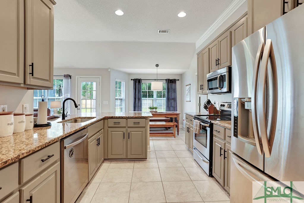 324 Coffee Bluff Villa Road Savannah, GA 31419 - Photo 8 of 27