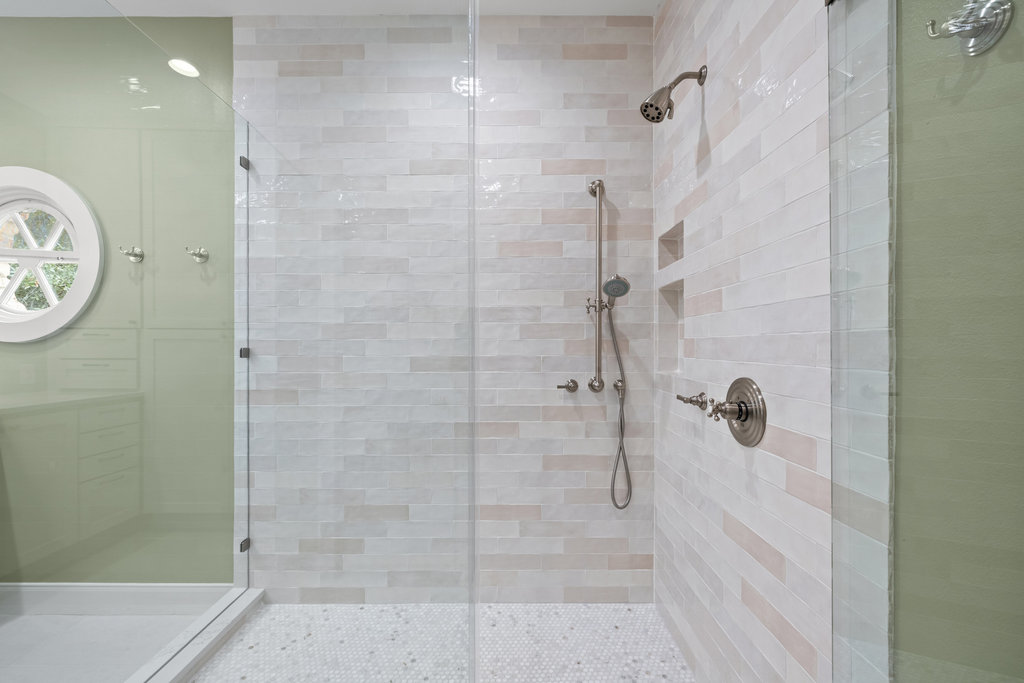 4 Rock Way Cove Austin, TX 78746 - Photo 18 of 26 a bathroom with a shower