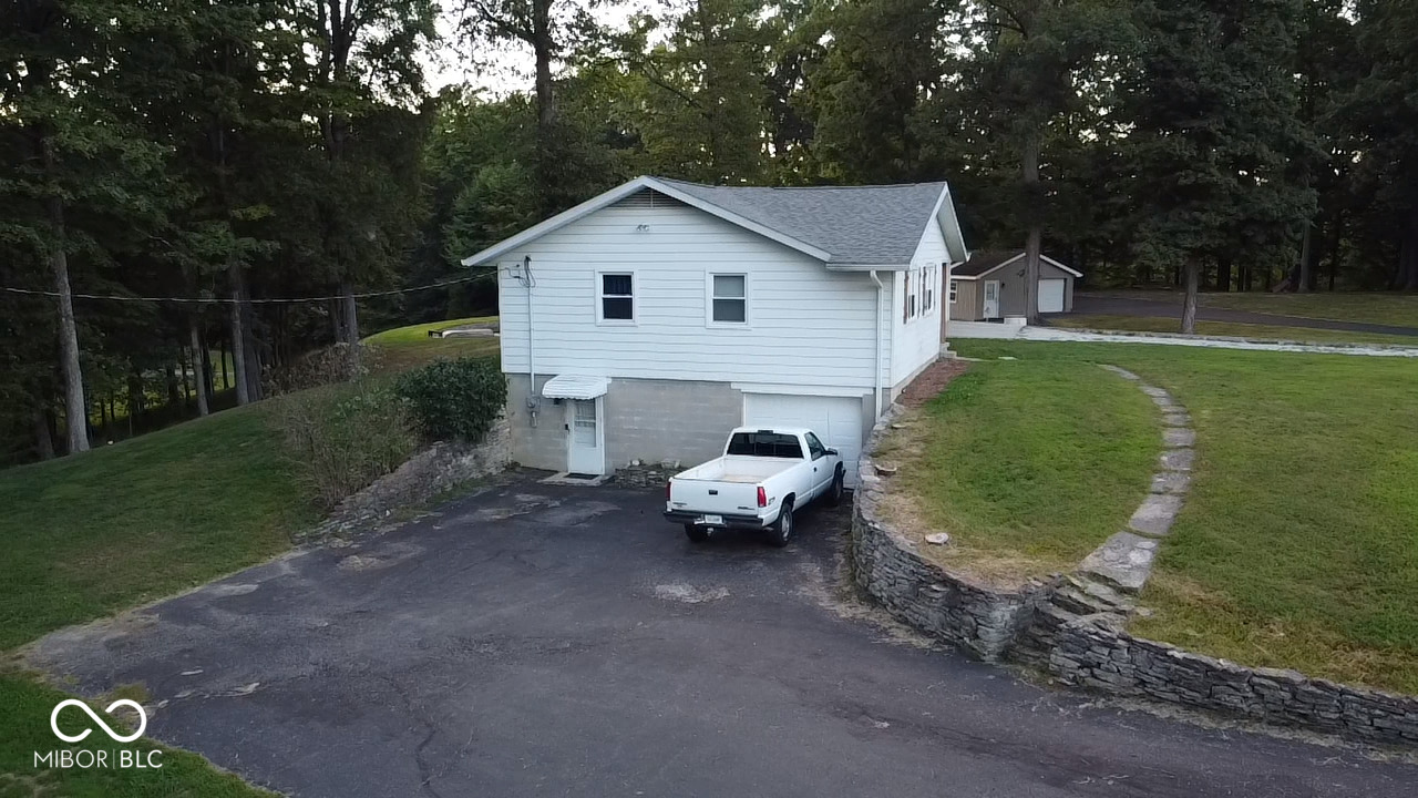 13715 North Delaware Road Batesville, IN 47006 - Photo 8 of 54 Gallery Image 8