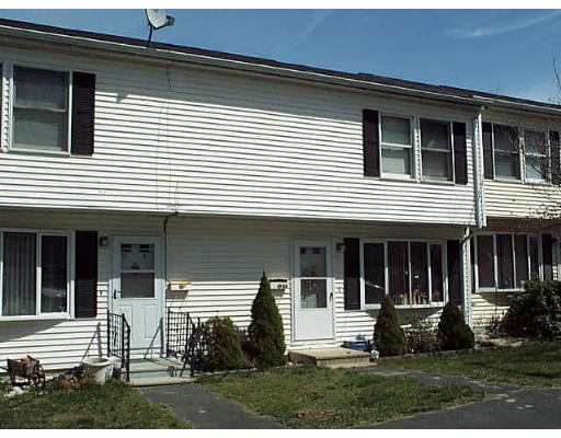 11-4 Rice Lane, Unit 4 Worcester, MA 01604 - Photo 1 of 8 Gallery Image 1
