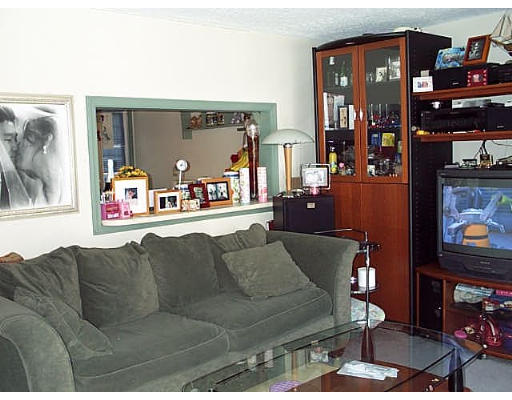 11-4 Rice Lane, Unit 4 Worcester, MA 01604 - Photo 3 of 8 Gallery Image 3