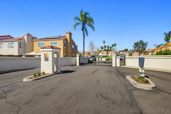 $699,000 | 746 Granite Hills Circle, El Cajon, CA 92019