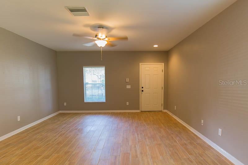 5879 Fishhawk Ridge Drive Lithia, FL 33547 - Photo 3 of 17