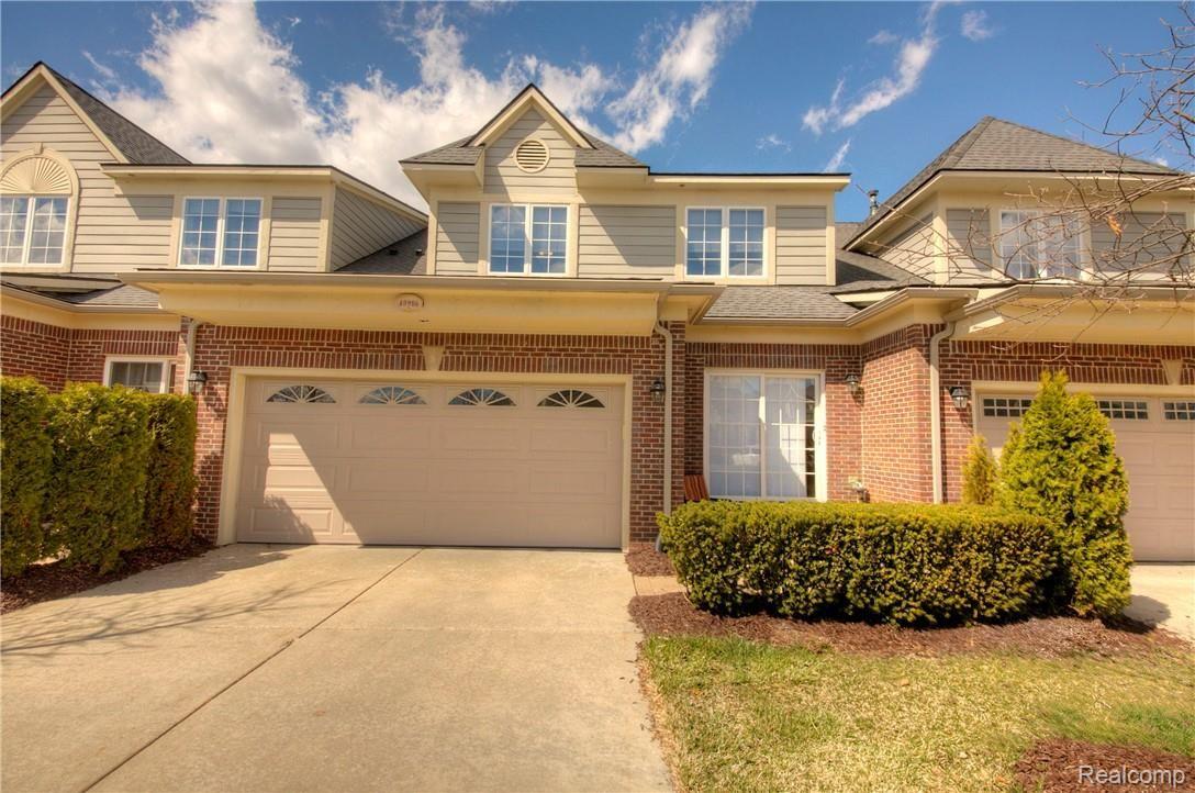 45916 South Stonewood Road Canton, MI 48187 - Photo 36 of 39 36 Back.jpg