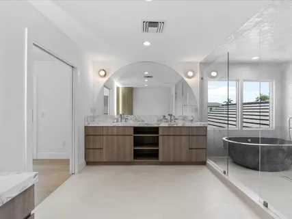 $4,999,000 | 8 Leeward Circle, Tequesta, FL 33469