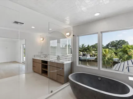 $4,999,000 | 8 Leeward Circle, Tequesta, FL 33469