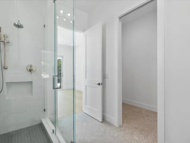 $4,999,000 | 8 Leeward Circle, Tequesta, FL 33469