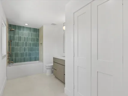 $4,999,000 | 8 Leeward Circle, Tequesta, FL 33469