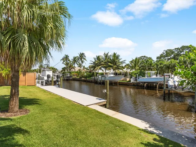 $4,999,000 | 8 Leeward Circle, Tequesta, FL 33469
