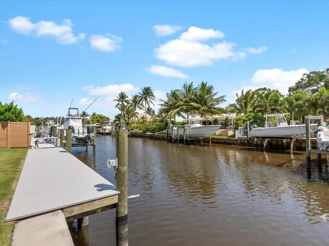 $4,999,000 | 8 Leeward Circle, Tequesta, FL 33469