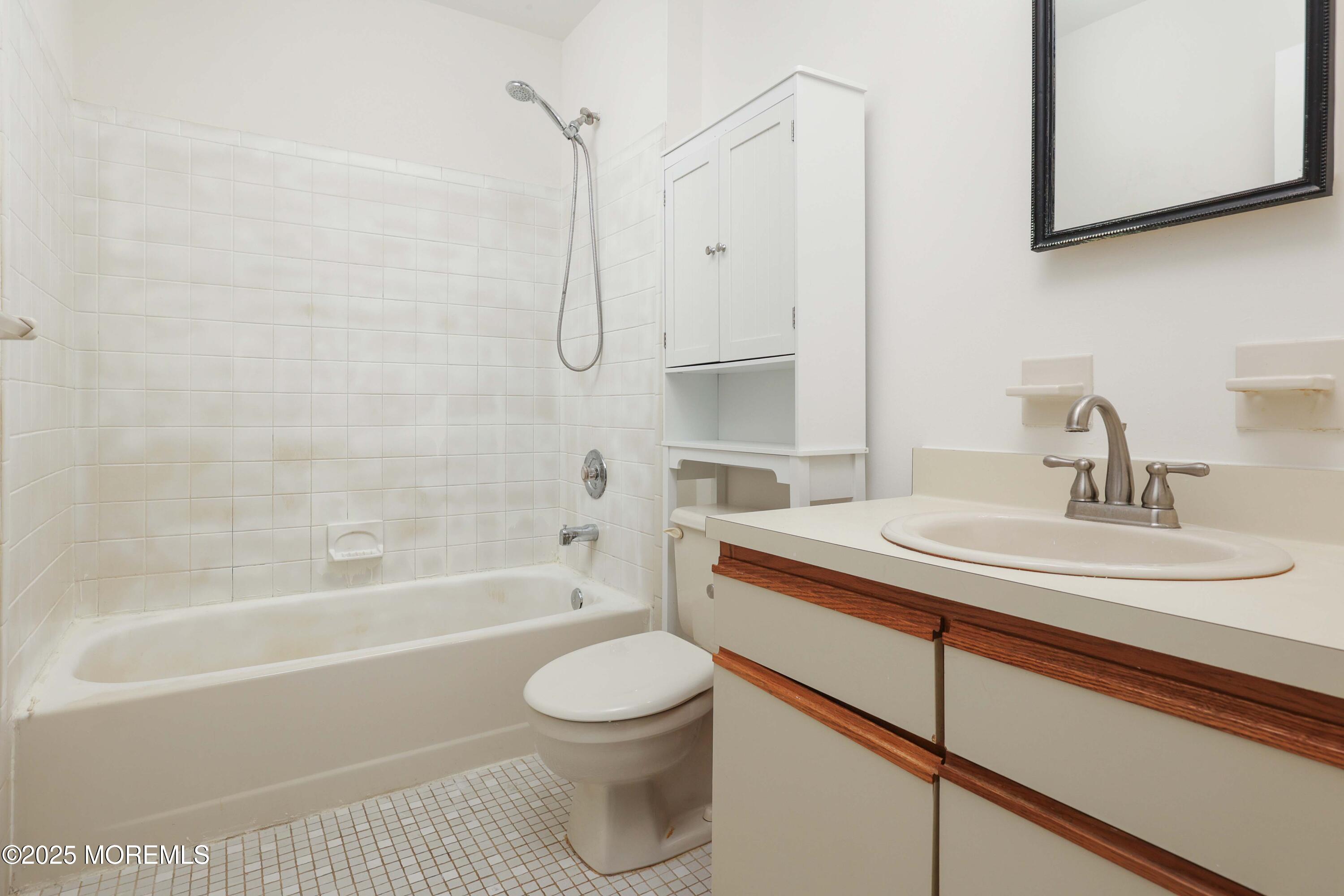 1096 Sawmill Road Brick, NJ 08724 - Photo 19 of 25 Upstairs Full Bath