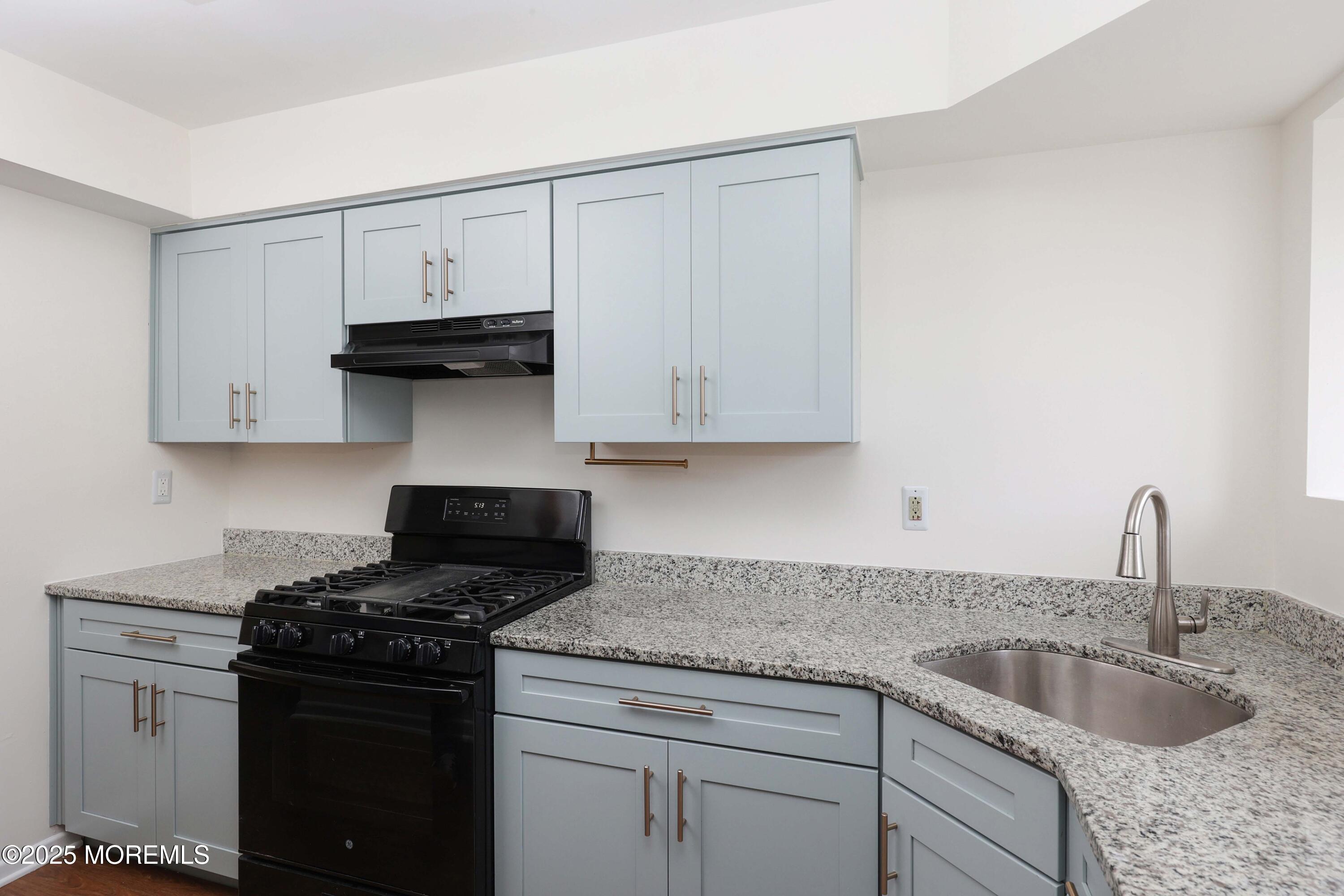 1096 Sawmill Road Brick, NJ 08724 - Photo 4 of 25 Updated Kitchen with granite countertops