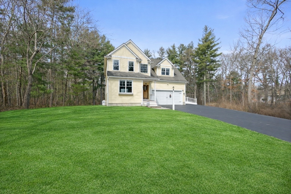 33 Glebe Street Taunton, MA 02780 - Photo 1 of 29