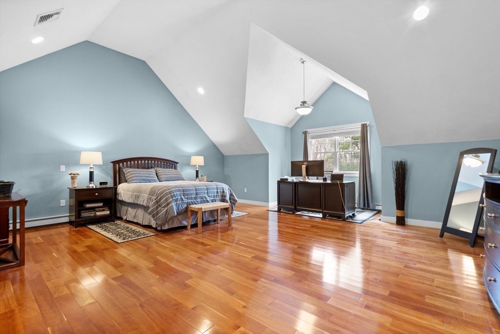 33 Glebe Street Taunton, MA 02780 - Photo 13 of 29