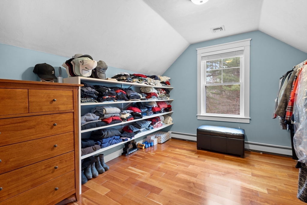 33 Glebe Street Taunton, MA 02780 - Photo 15 of 29