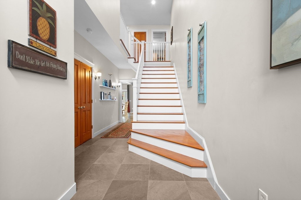 33 Glebe Street Taunton, MA 02780 - Photo 10 of 29