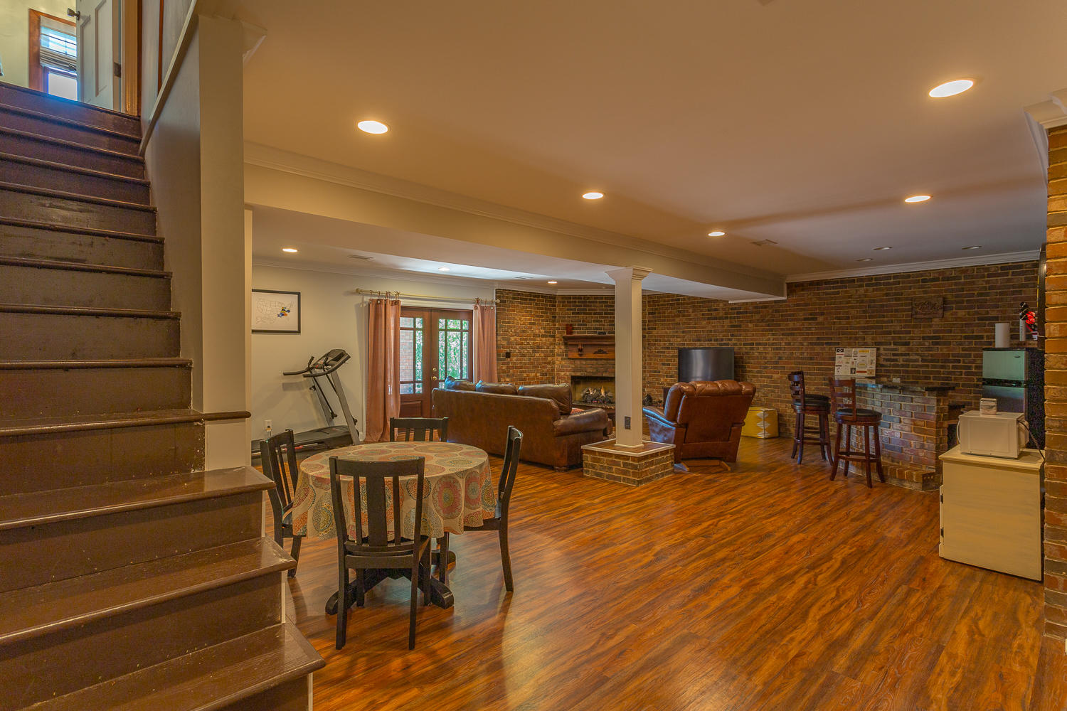 5852 North Park Road Hixson, TN 37343 - Photo 30 of 50 plenty of space in family room/den