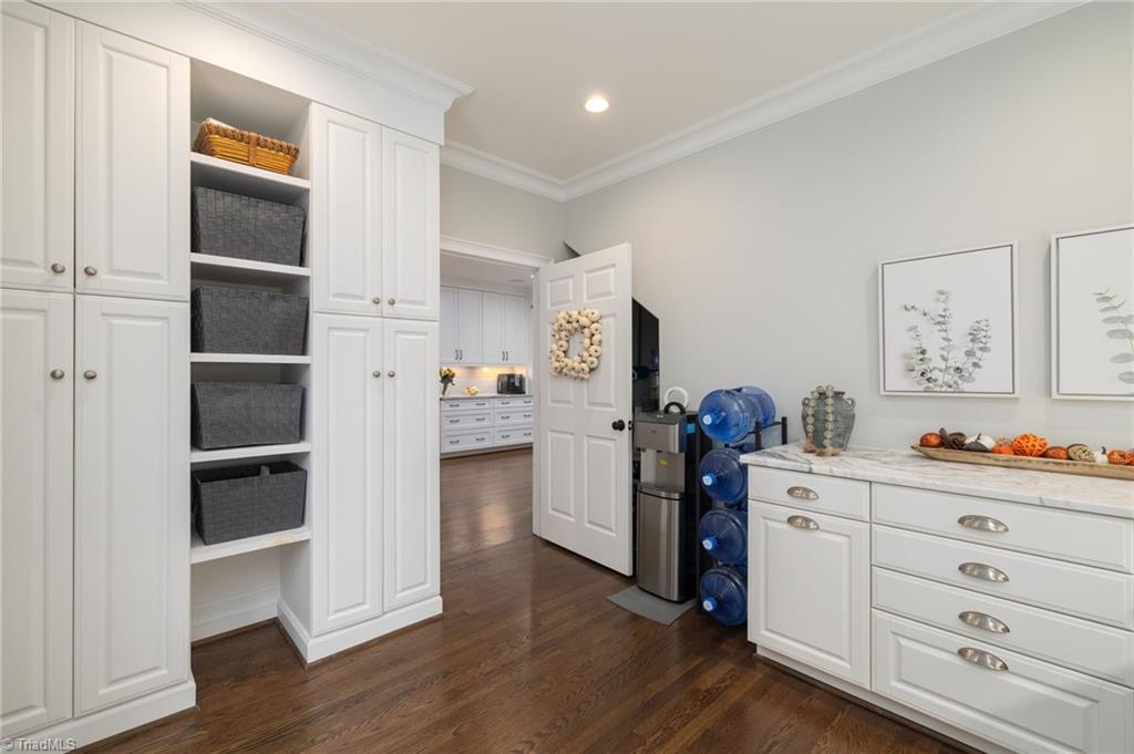 3 Elm Ridge Court Greensboro, NC 27408 - Photo 20 of 48 Incredible pantry!