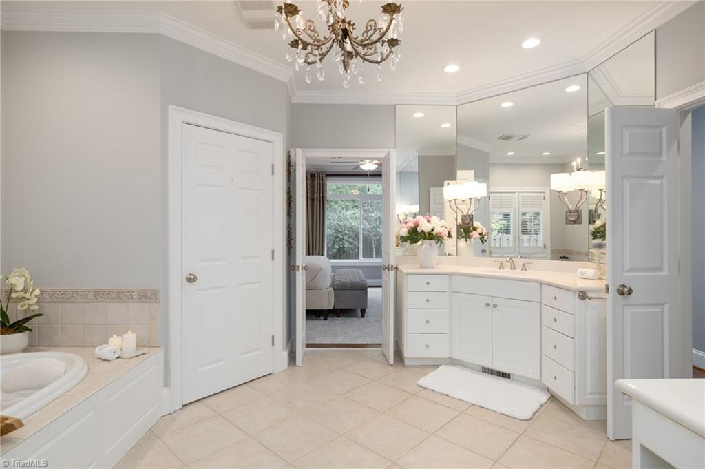 3 Elm Ridge Court Greensboro, NC 27408 - Photo 27 of 48
