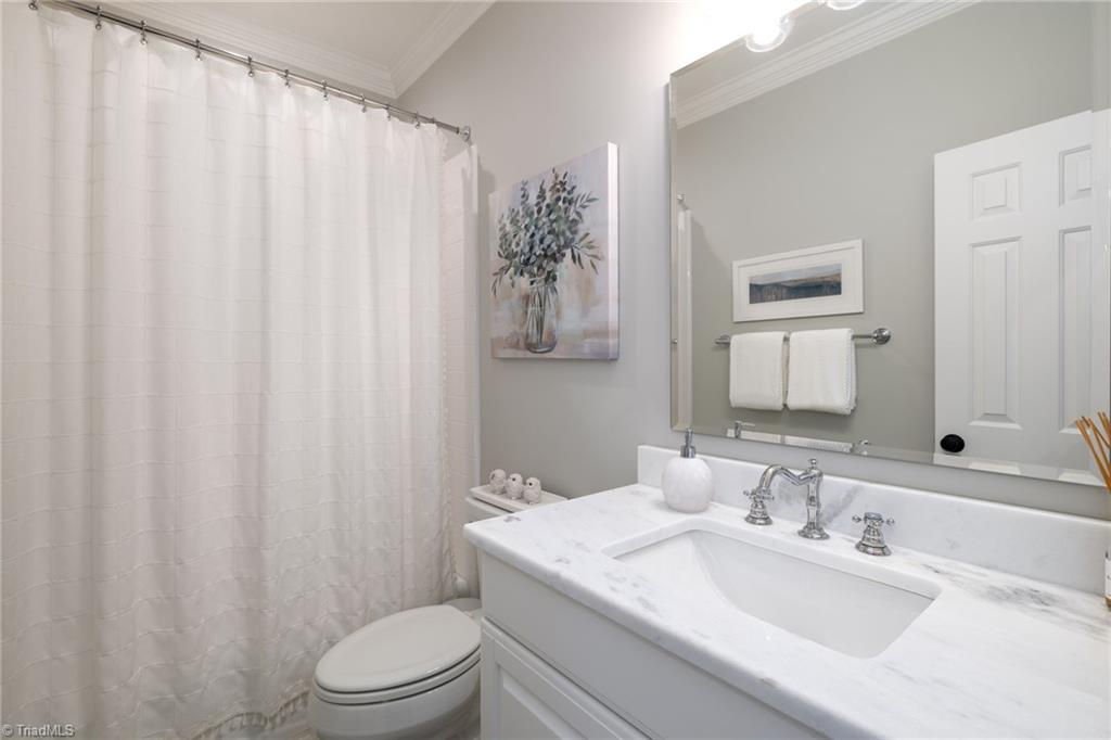 3 Elm Ridge Court Greensboro, NC 27408 - Photo 32 of 48