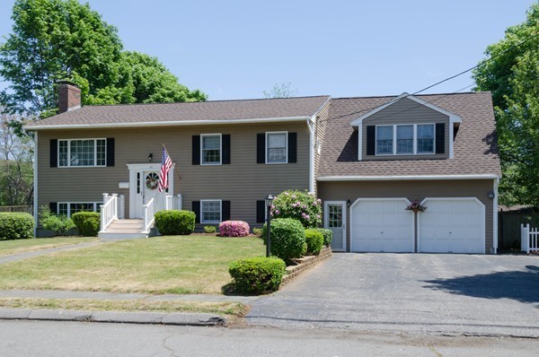 43 Sonning Road Beverly, MA 01915 - Photo 1 of 20 Gallery Image 1