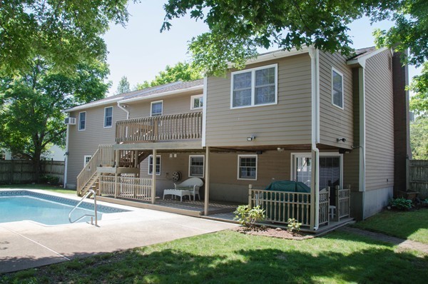 43 Sonning Road Beverly, MA 01915 - Photo 2 of 20 Gallery Image 2