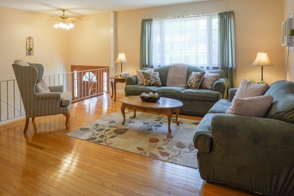 43 Sonning Road Beverly, MA 01915 - Photo 3 of 20 Gallery Image 3