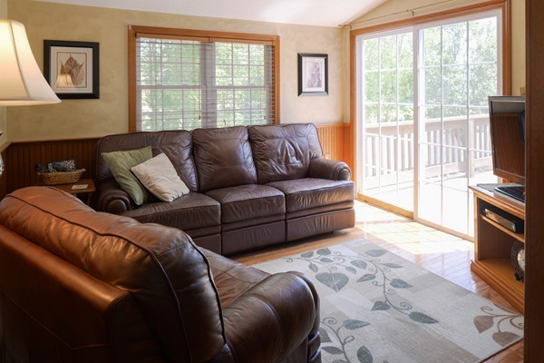 43 Sonning Road Beverly, MA 01915 - Photo 7 of 20 Gallery Image 7