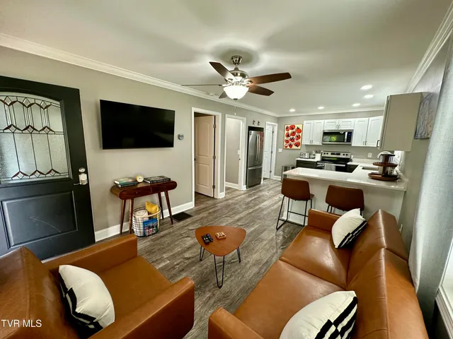 $2,000 | 925 Wilson Avenue, Bristol, TN 37620