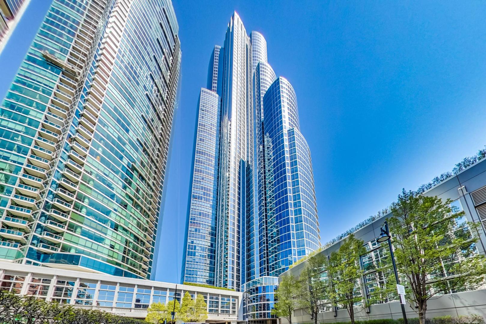 1211 South Prairie Avenue, Unit 1404 Chicago, IL 60605 - Photo 1 of 57