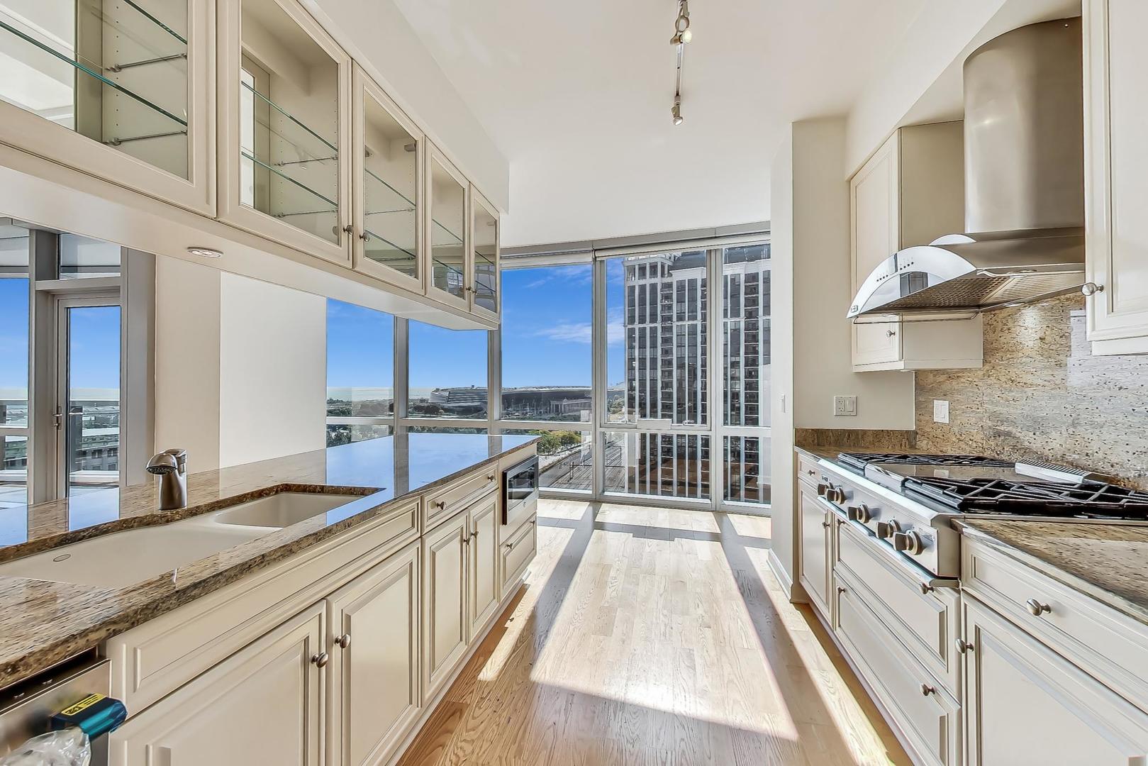 1211 South Prairie Avenue, Unit 1404 Chicago, IL 60605 - Photo 11 of 57