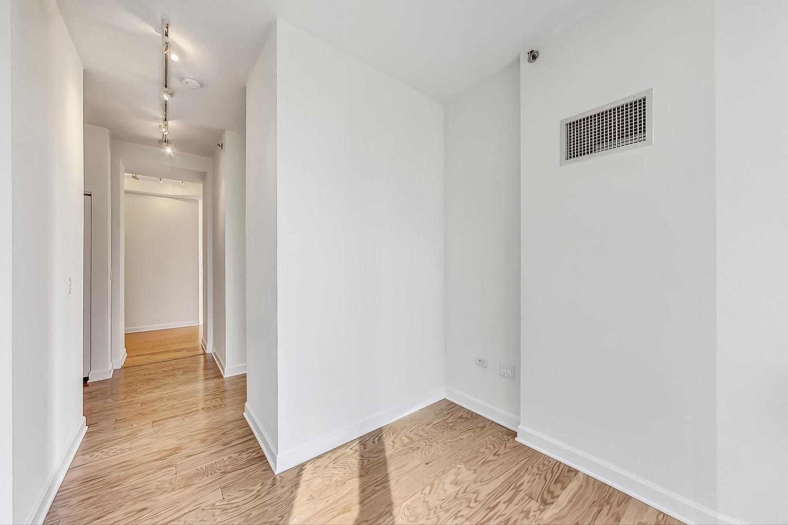 1211 South Prairie Avenue, Unit 1404 Chicago, IL 60605 - Photo 14 of 57