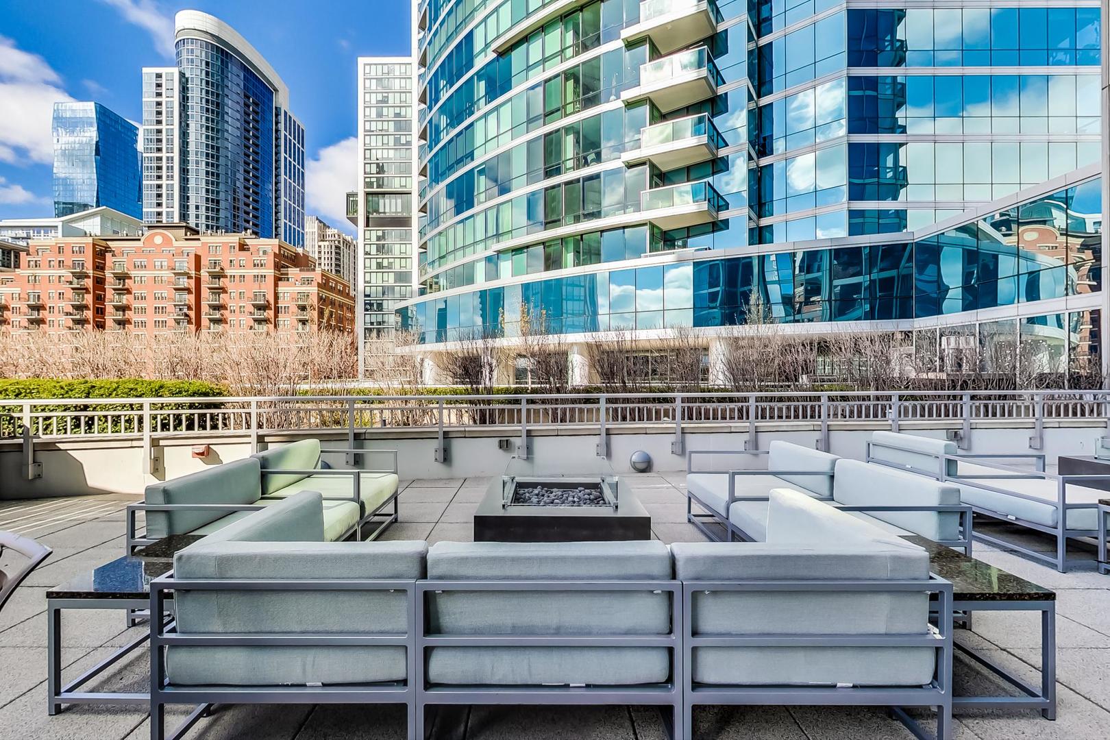 1211 South Prairie Avenue, Unit 1404 Chicago, IL 60605 - Photo 50 of 57