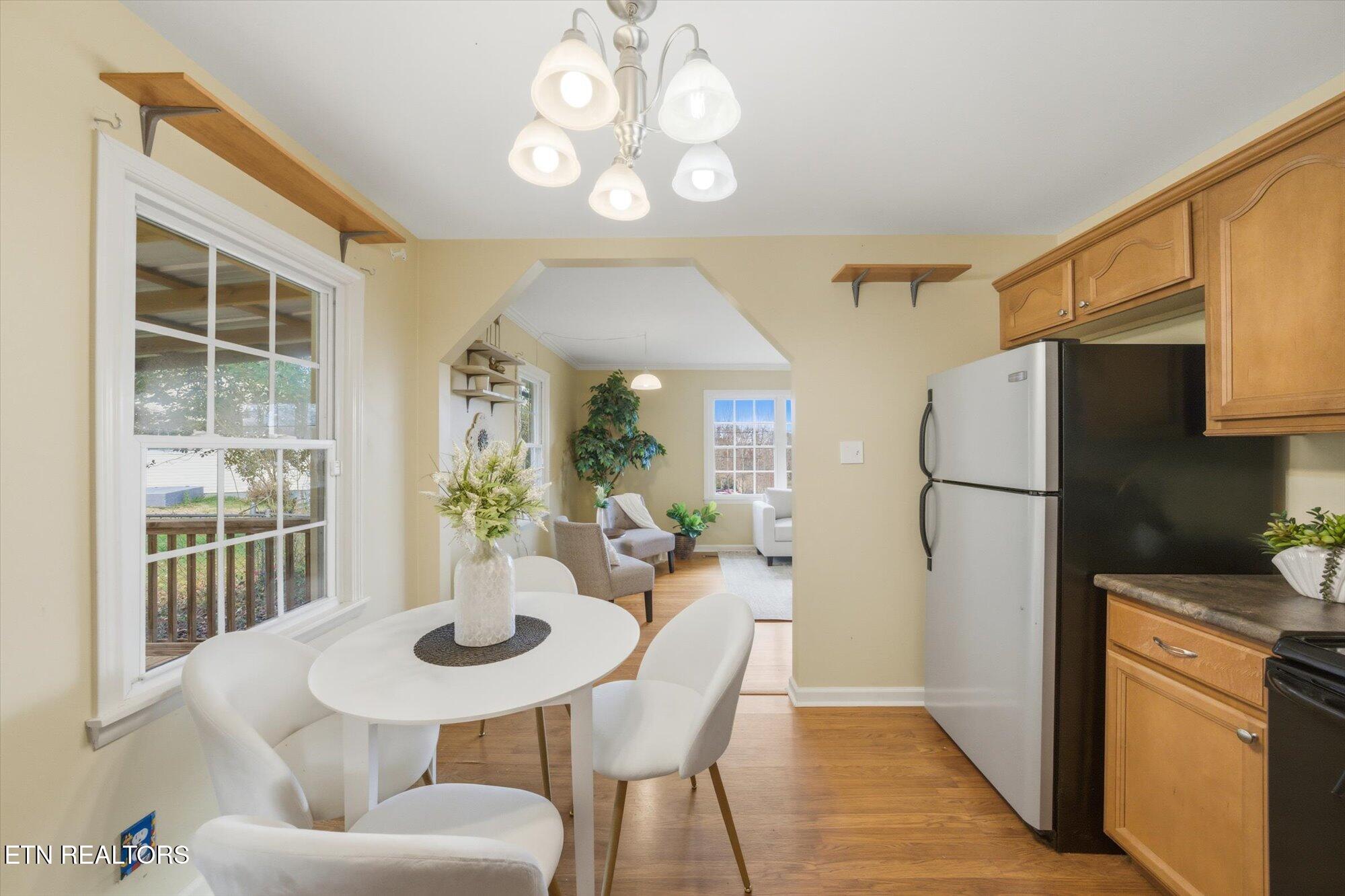 124 Crest Lane Clinton, TN 37716 - Photo 14 of 38 16-124-Crest-Ln-Clinton-TN-16