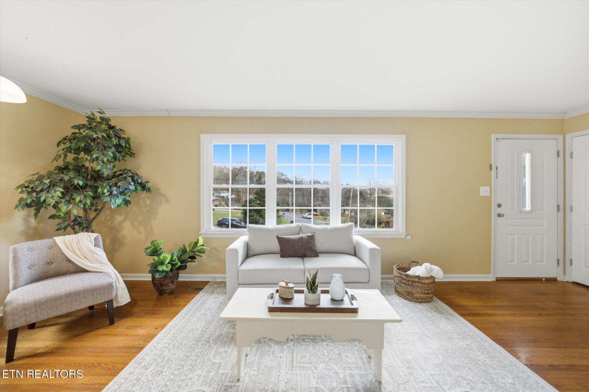 124 Crest Lane Clinton, TN 37716 - Photo 15 of 38 17-124-Crest-Ln-Clinton-TN-17