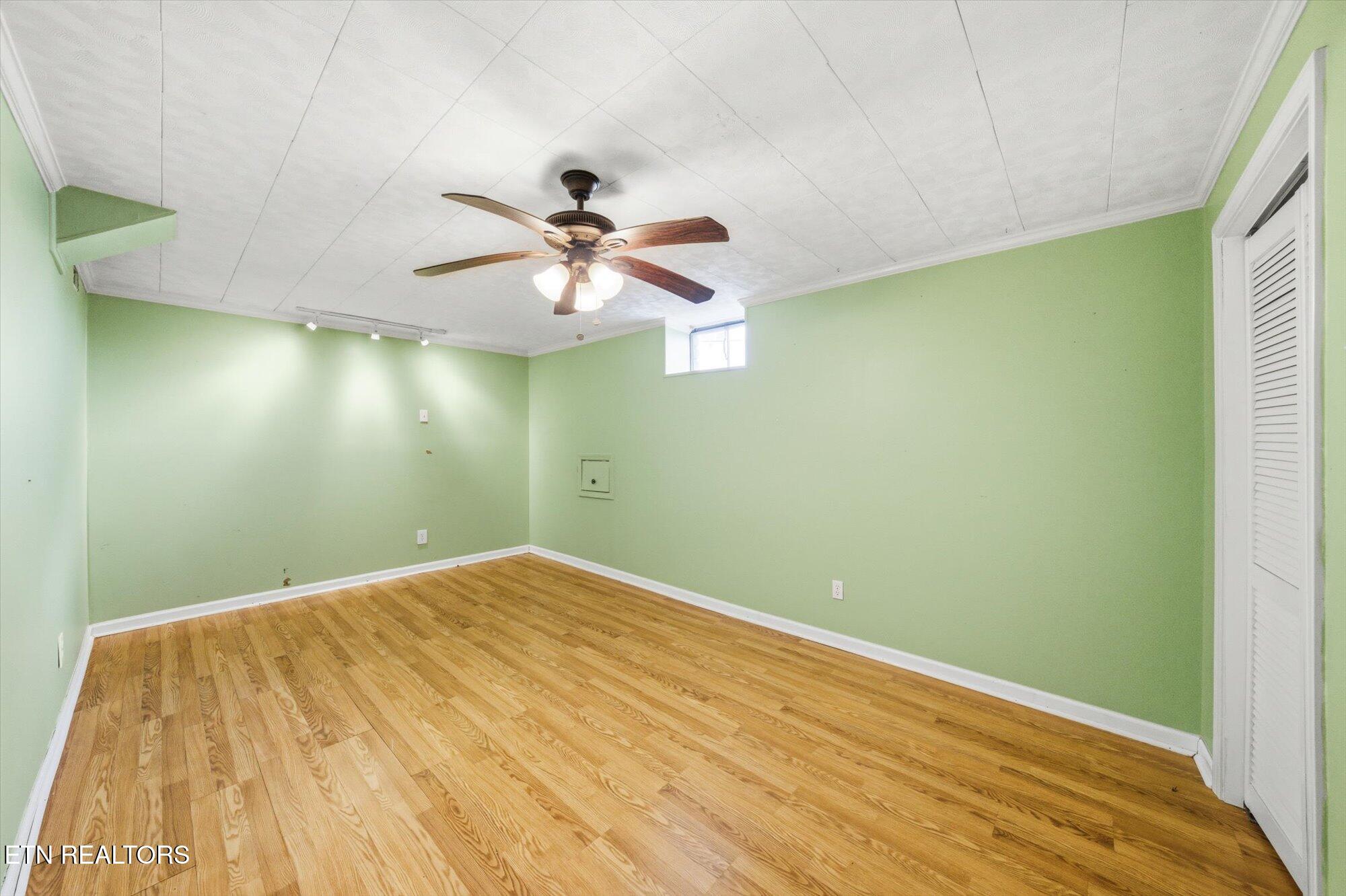 124 Crest Lane Clinton, TN 37716 - Photo 24 of 38 27-124-Crest-Ln-Clinton-TN-27