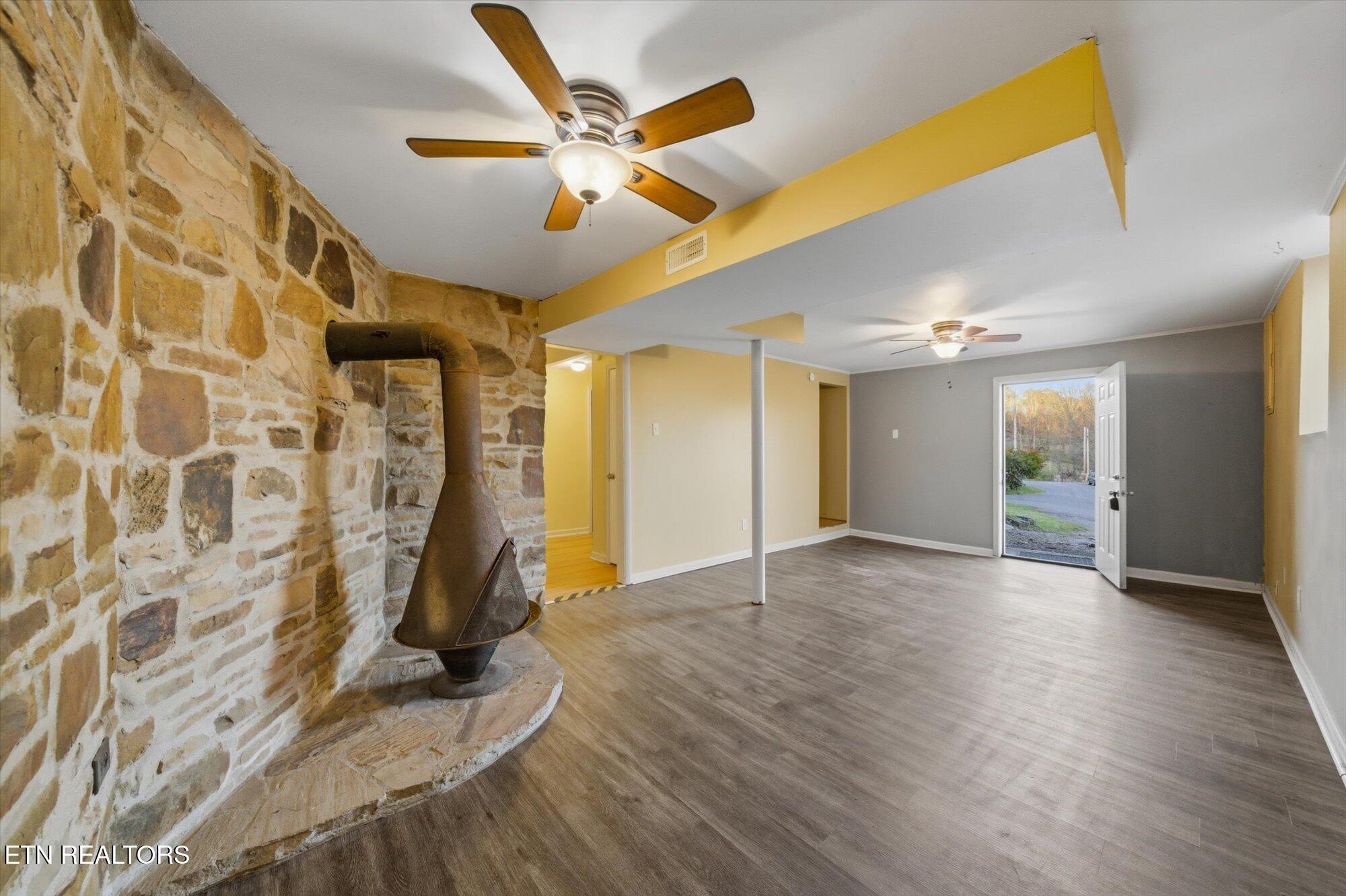 124 Crest Lane Clinton, TN 37716 - Photo 26 of 38 1-basement-1