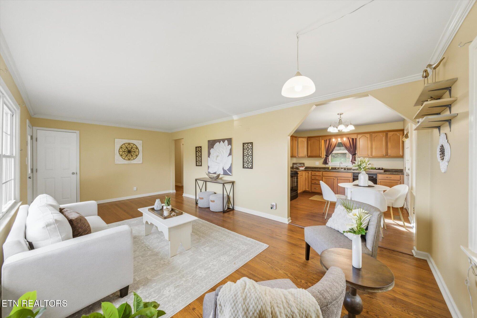 124 Crest Lane Clinton, TN 37716 - Photo 10 of 38 10-124-Crest-Ln-Clinton-TN-10