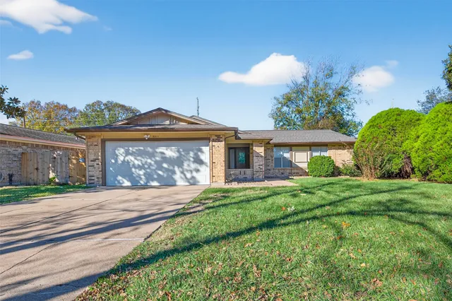 $1,895 | 5211 Devon Green Drive, Katy, TX 77449