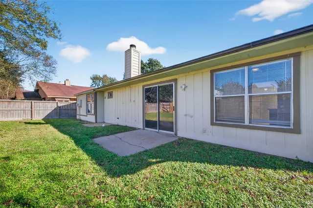 $1,895 | 5211 Devon Green Drive, Katy, TX 77449