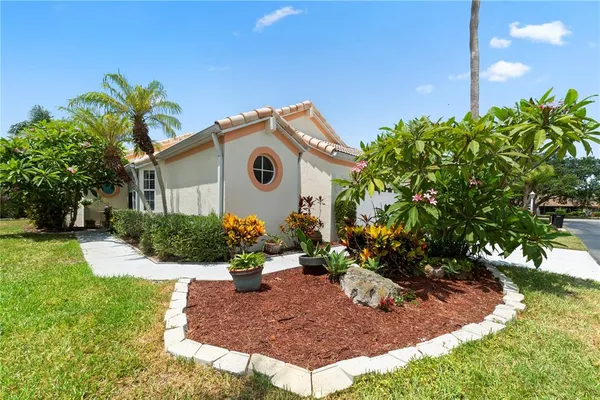 $2,900 | 1378 Capri Isles Boulevard, Unit 61, Venice, FL 34292