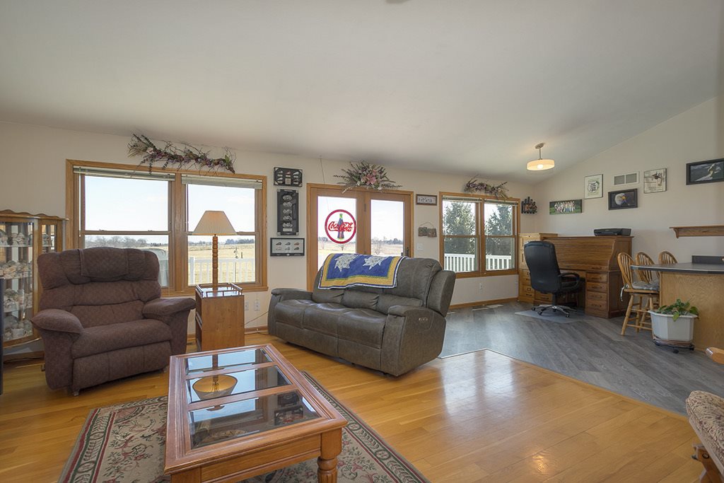 3721 North Keith Road Pecatonica, IL 61063 - Photo 6 of 30 Gallery Image 6